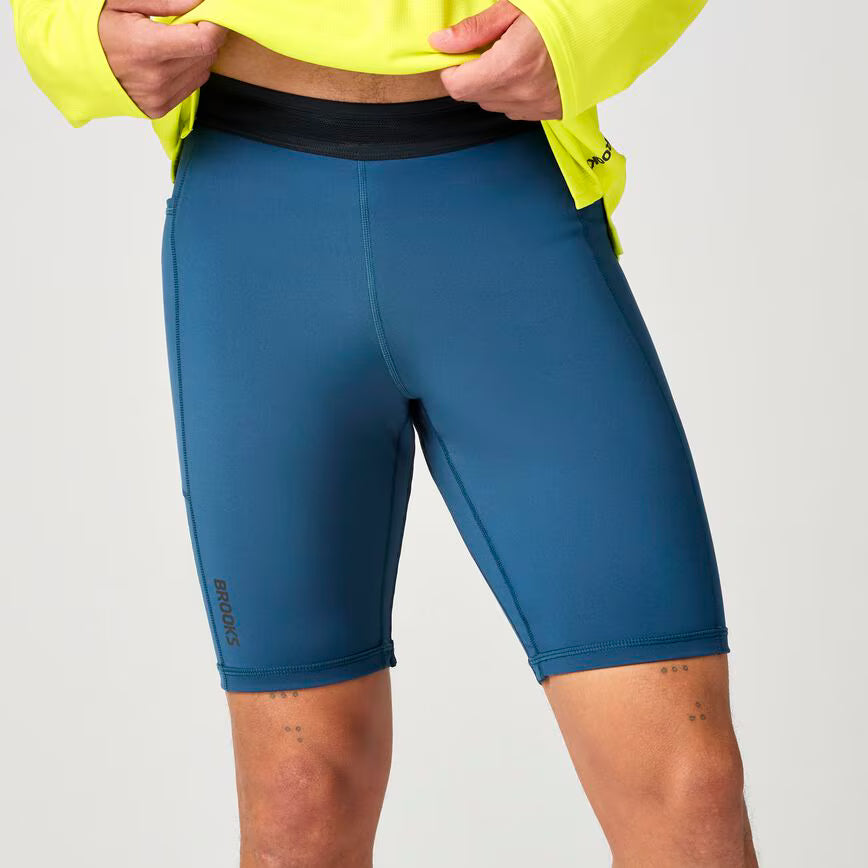 Dash Half Tight