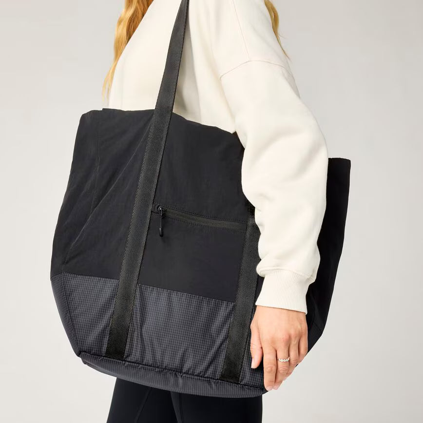 Stride Active Tote