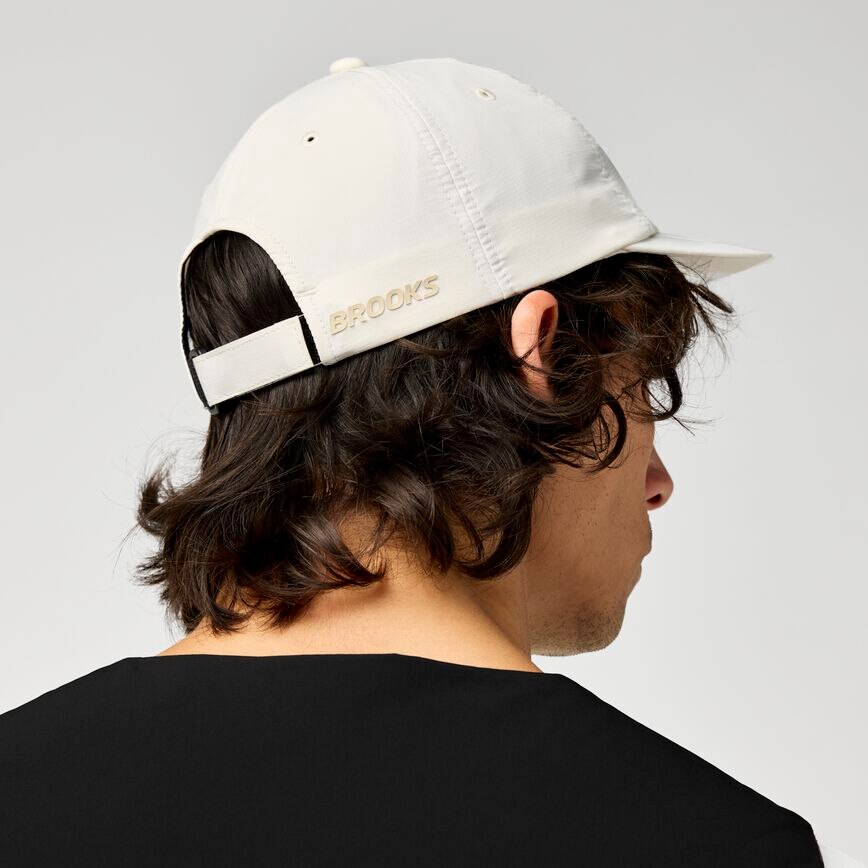 Movement Tech Hat