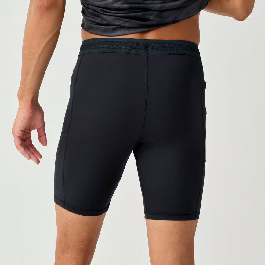 Dash Half Tight