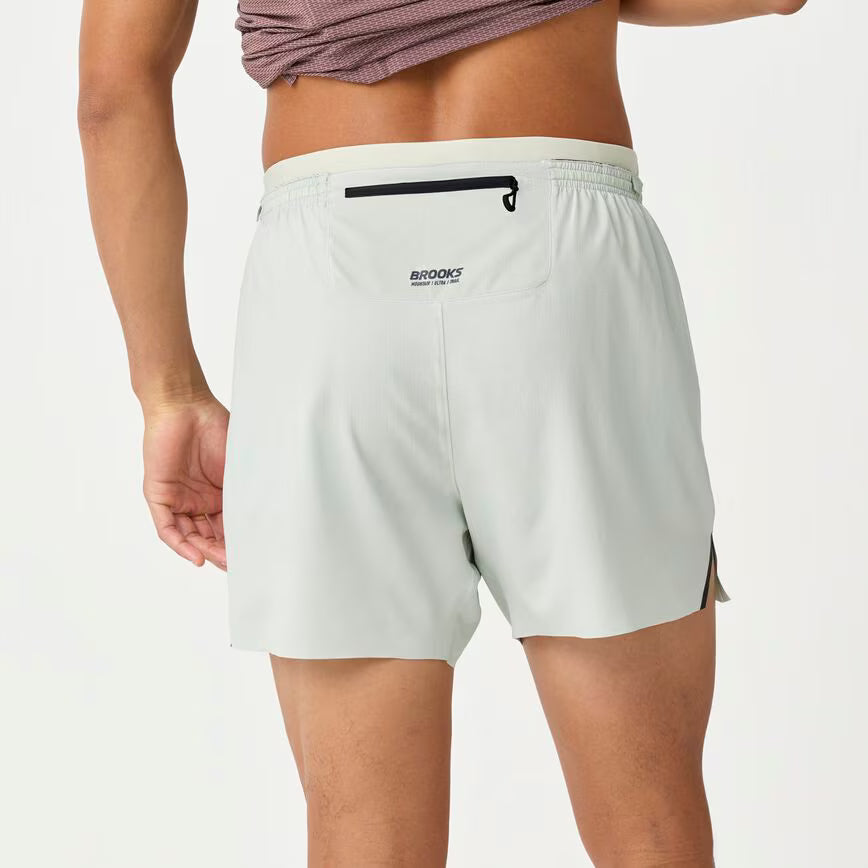 Cascadia 5” Short
