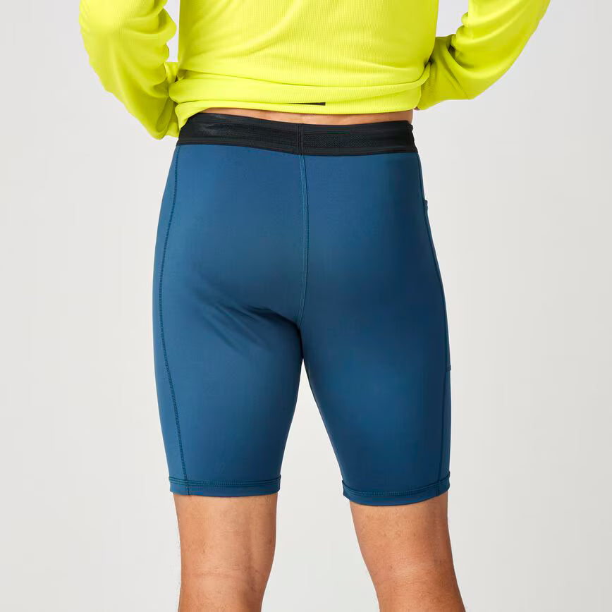 Dash Half Tight
