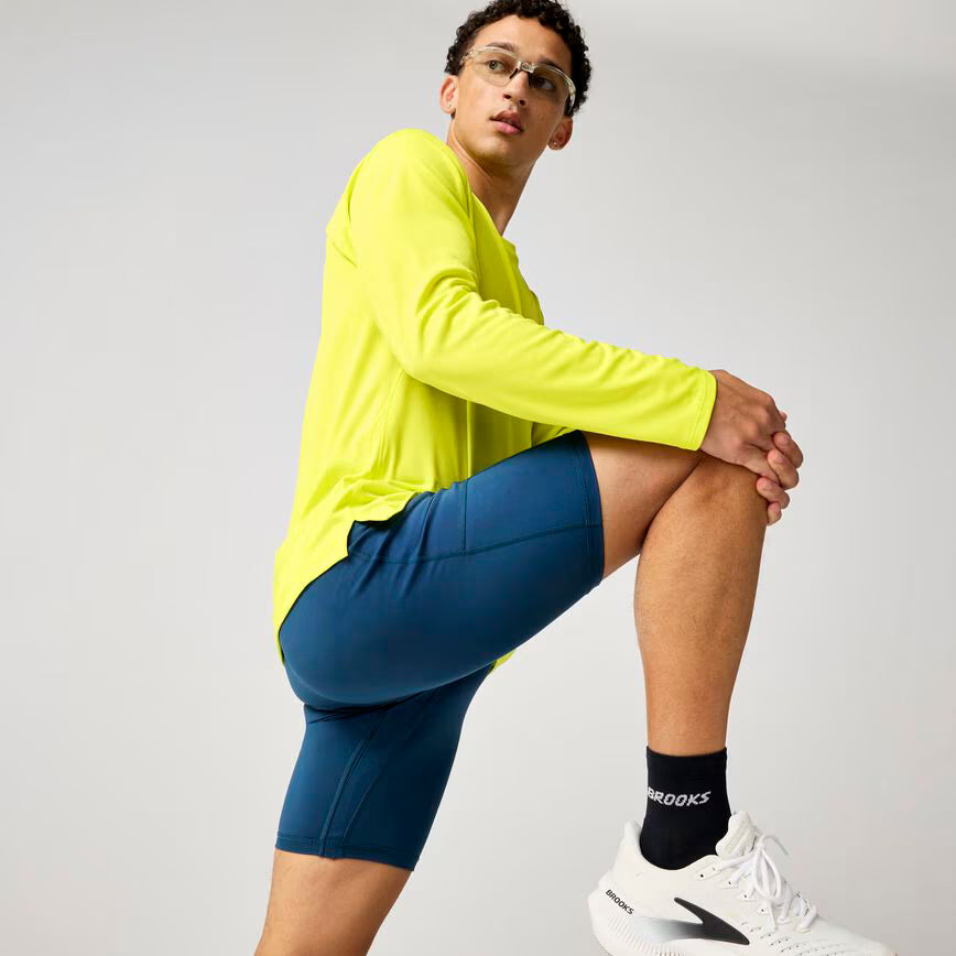 Dash Half Tight