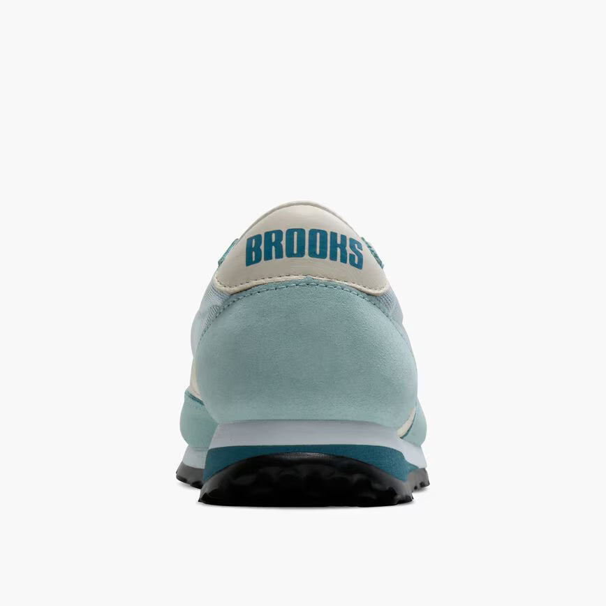 Brooks Vanguard